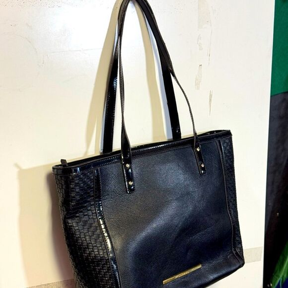 Nine West purse/handbag black in color in good condit - Picture 1 of 8